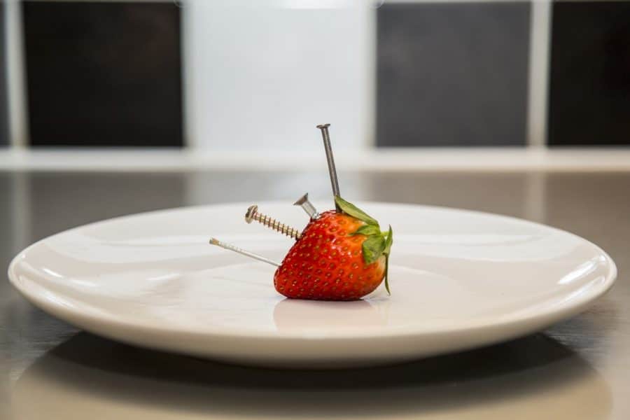 Metal in Strawberry
